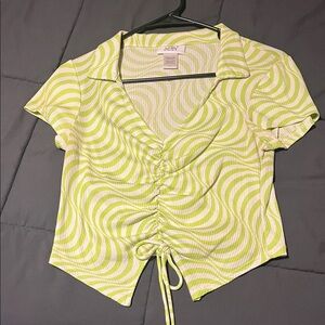 Just Polly Lime and White Swirl Blouse